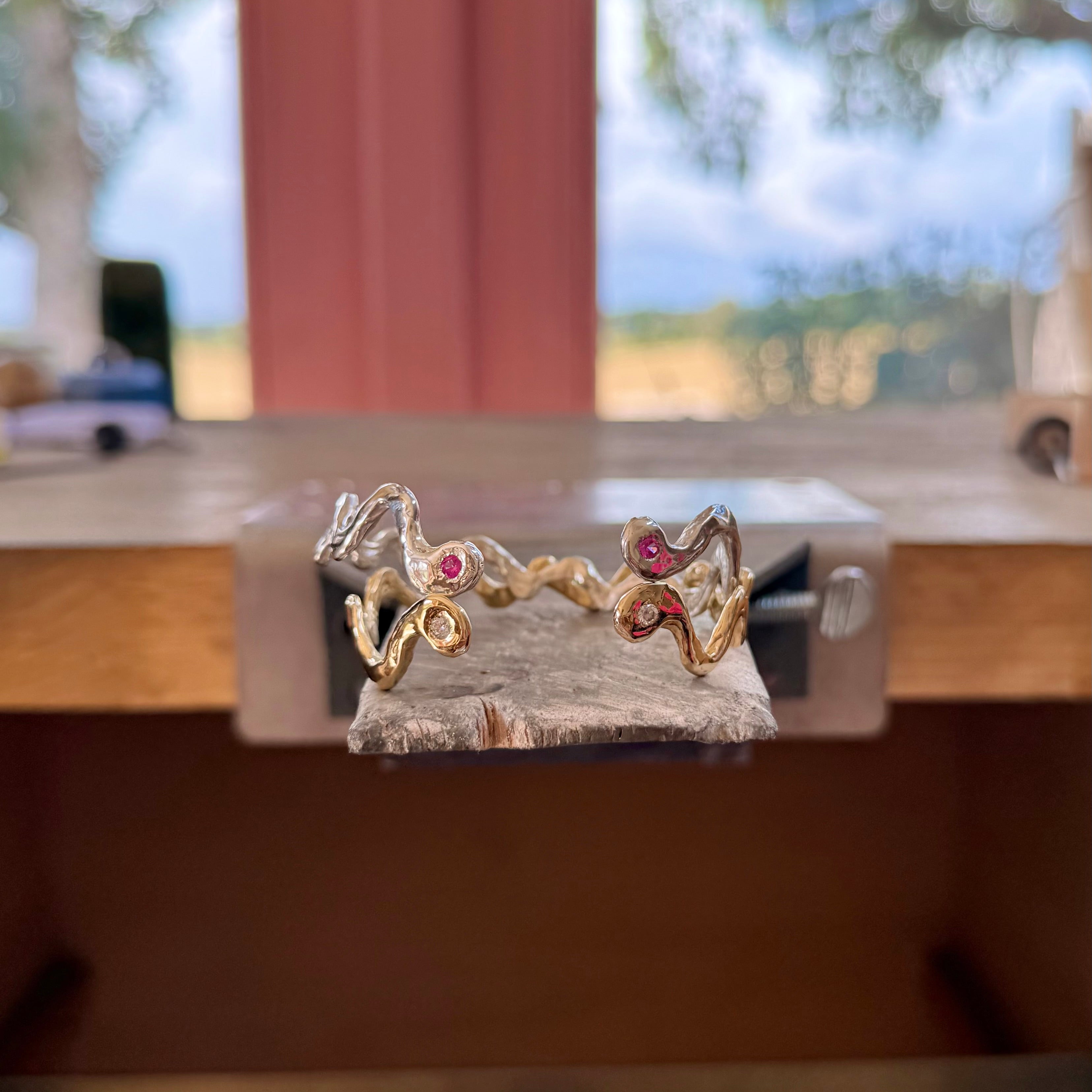 Wavy Bangle