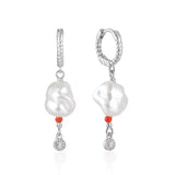 Girls in Pearls Earrings